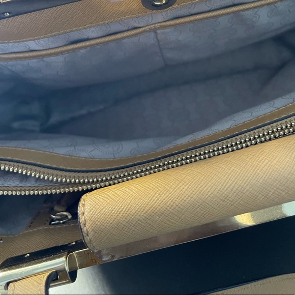 MICHAEL KORS TILDA Honey Yellow Brown TEXTURED  LEATHER TOTE BAG PURSE - Picture 9 of 14